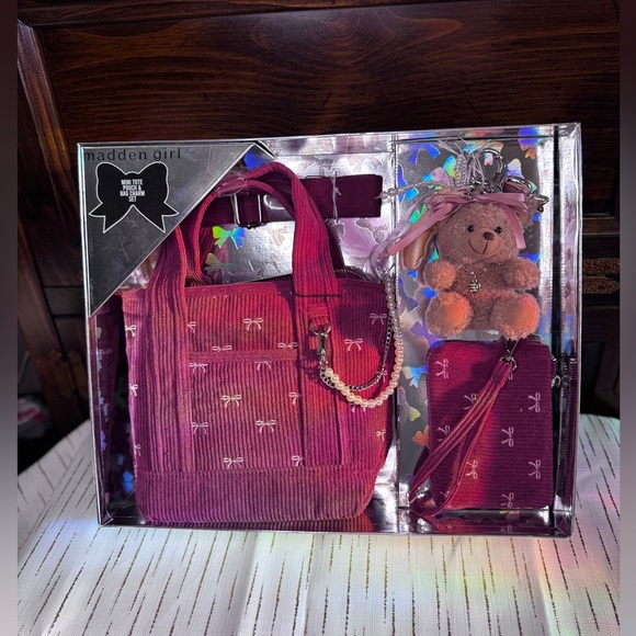 Madden Girl Mini Tote Set โ Bow Embroidery, Bear Charm & Pouch | Gift Ready - Picture 8 of 9